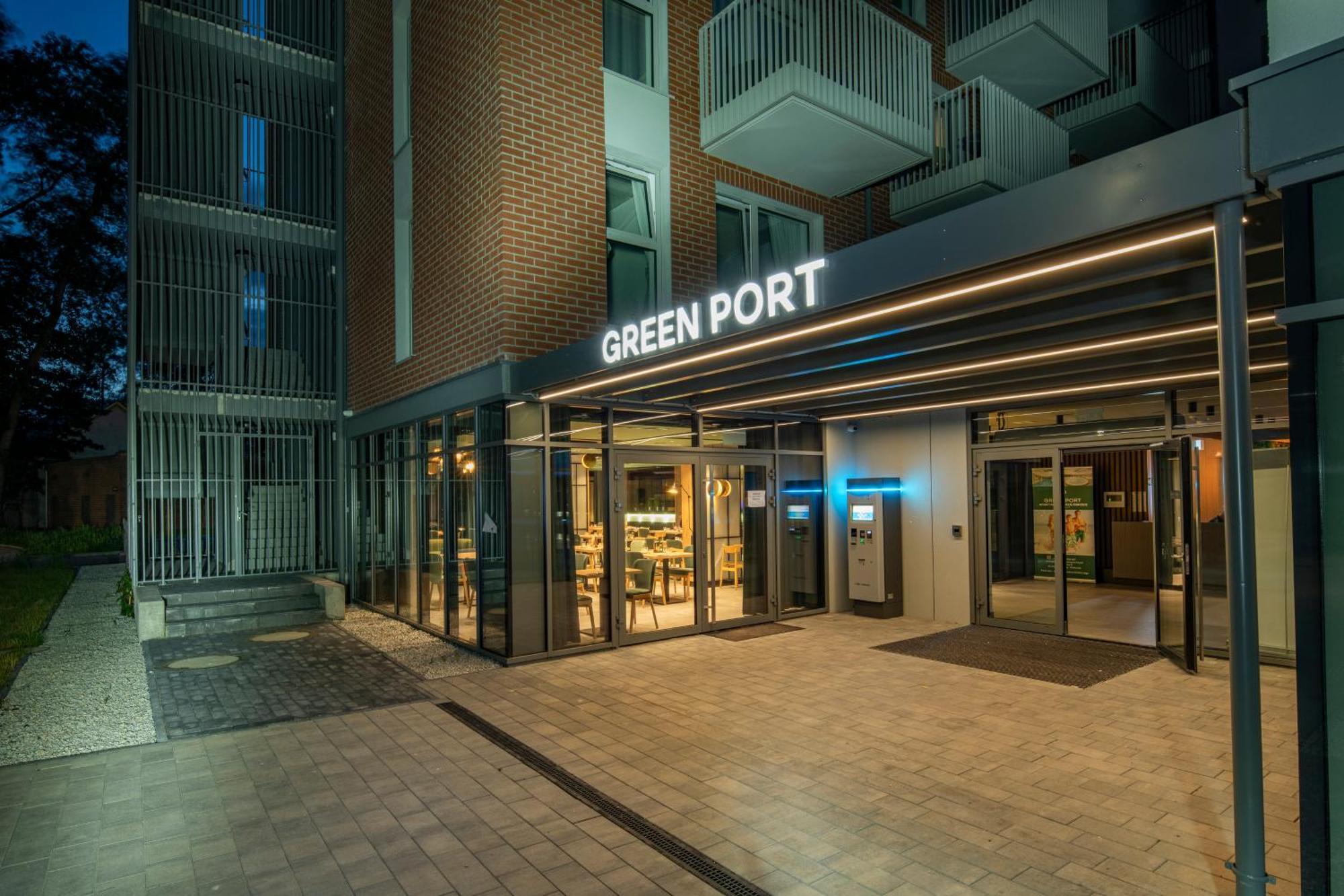 Port Admus For Rent